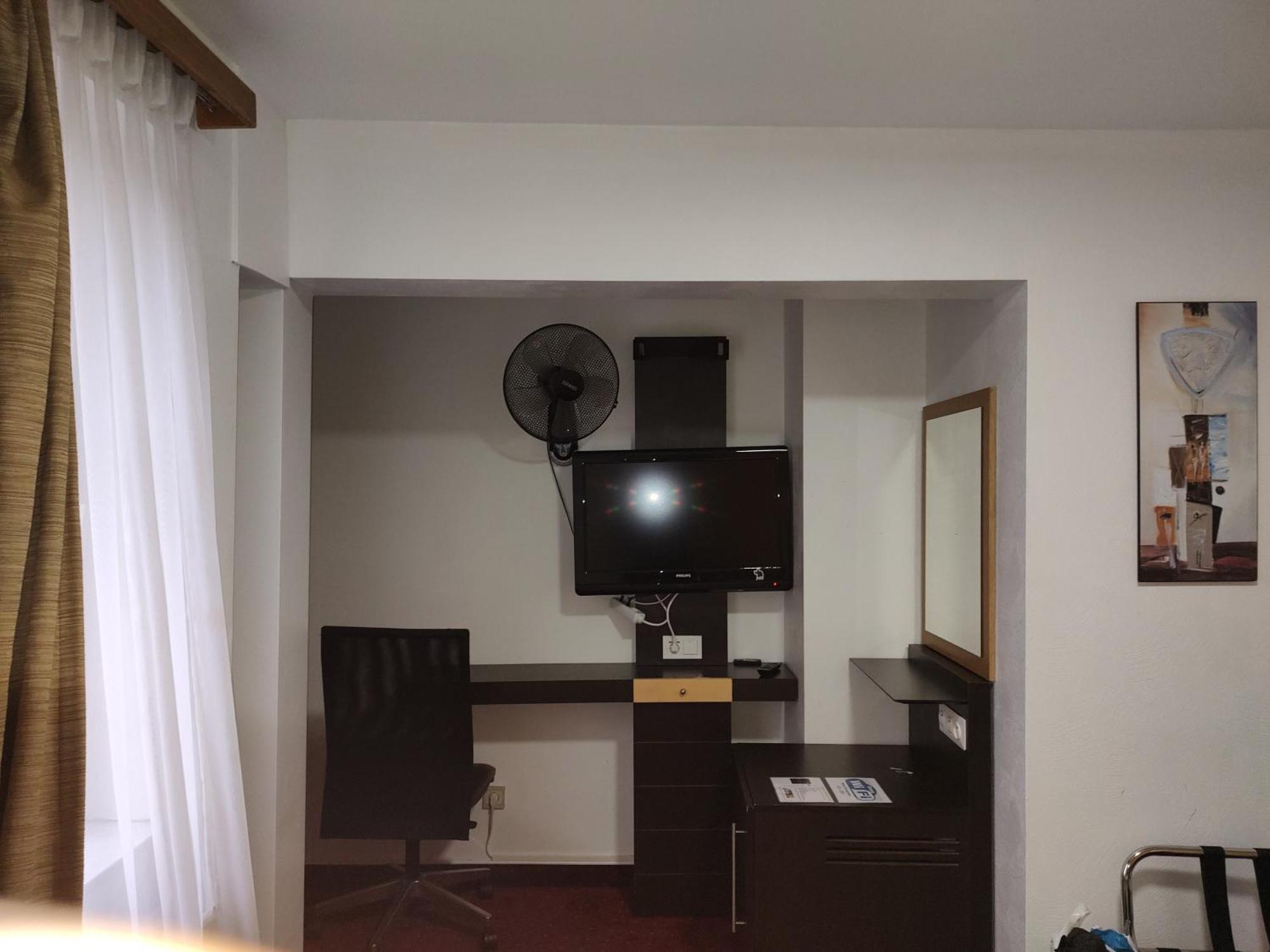 Hotel Evergreen Woluwe-Saint-Lambert Экстерьер фото